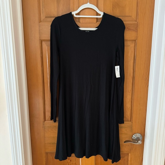 Old Navy Long Sleeve Dress - Picture 1 of 3